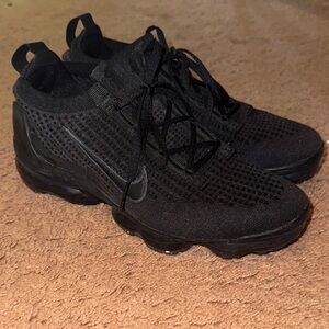 Nike Boy’s Air Vapormax 2021 (Big Kid)